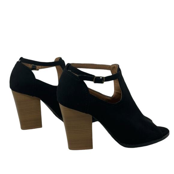 Qupid Black Faux Suede Peep Toe Buckle Strap Booties Block Heel size 8 - Picture 9 of 14